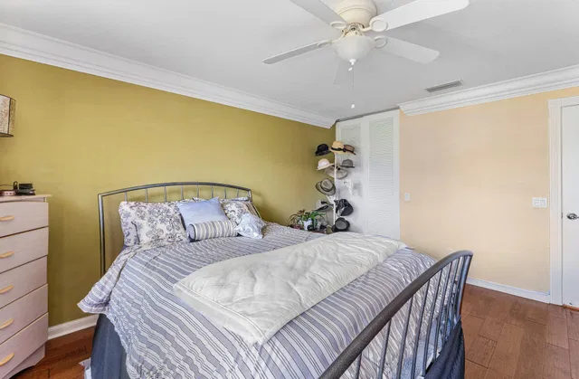 Residence photo 18