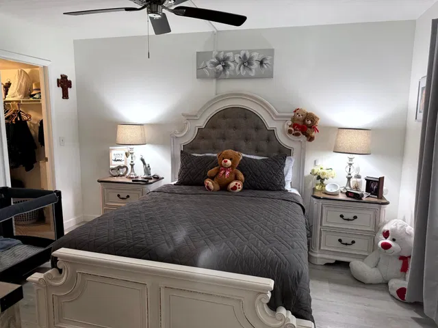  Unit 105 photo 5