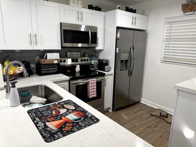  Unit 105 photo 17