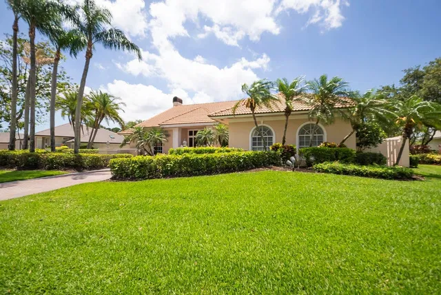 PGA National Palm Beach Gardens Residence photo 23