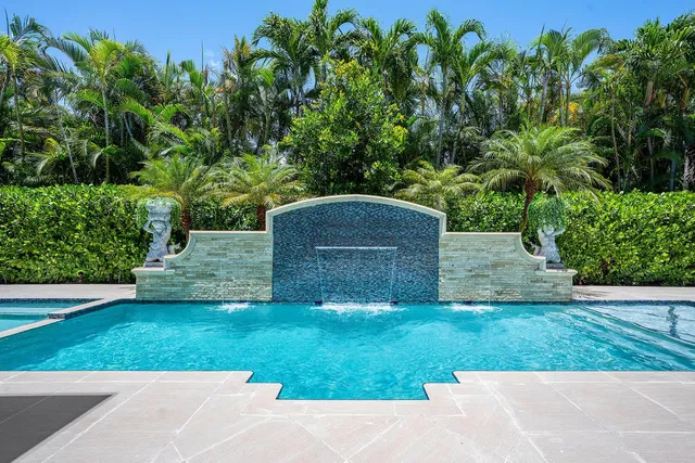 Royal Palm Yacht and Country Club Residence photo 28