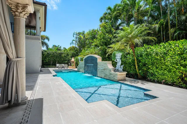 Royal Palm Yacht and Country Club Residence photo 29