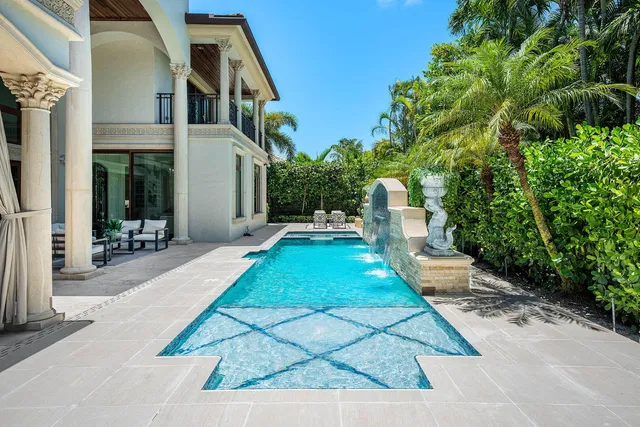 Royal Palm Yacht and Country Club Residence photo 31