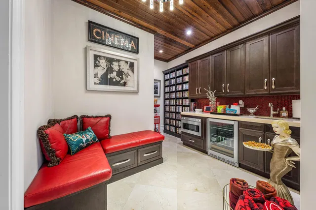 Royal Palm Yacht and Country Club Residence photo 39