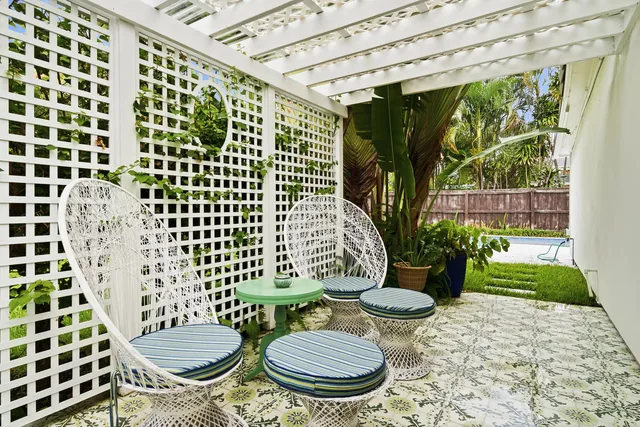SoSo West Palm Beach Residence photo 18