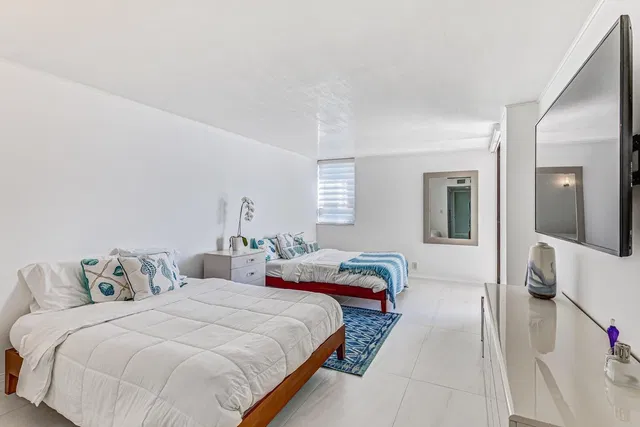 Singer Island Unit 12f photo 21
