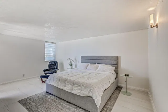 Singer Island Unit 12f photo 23