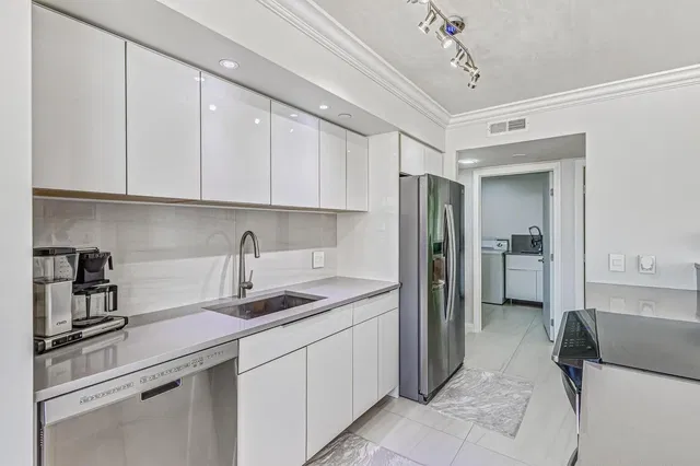 Singer Island Unit 12f photo 43