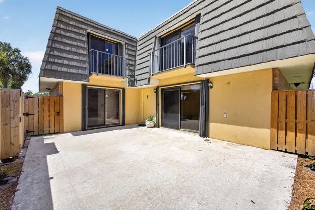 Residence photo 5