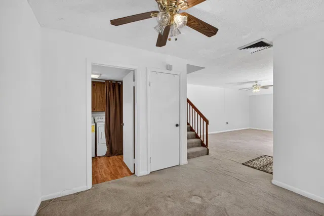 Residence photo 12
