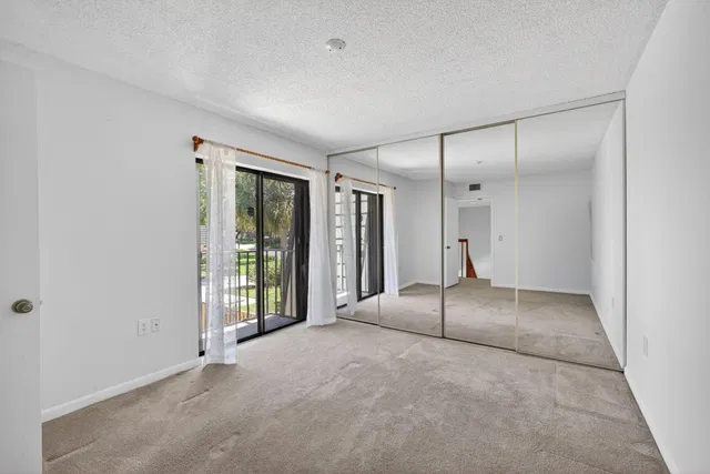 Residence photo 21