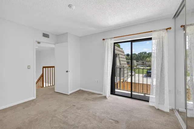 Residence photo 22