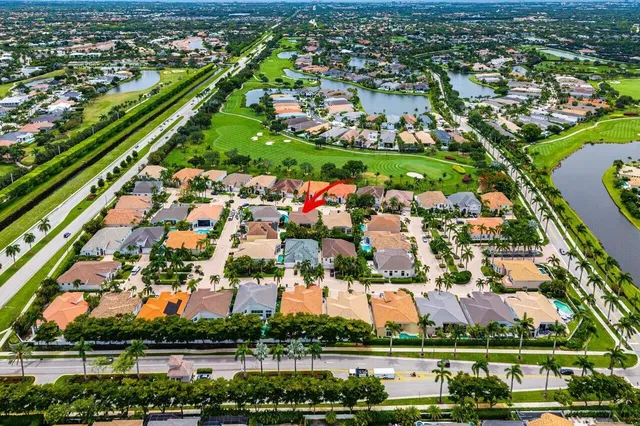 Woodfield Country Club Residence photo 28