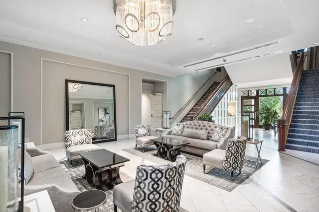 Woodfield Country Club Residence photo 31