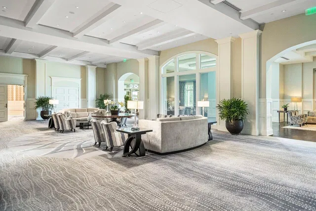 Woodfield Country Club Residence photo 32