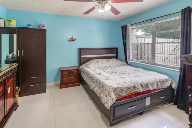  Residence photo 12