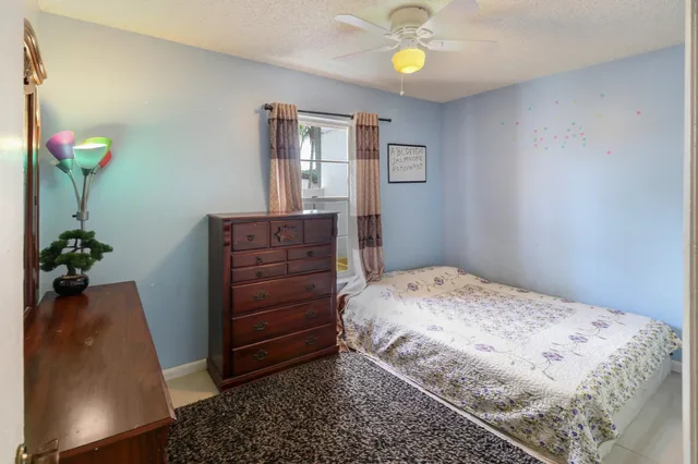  Residence photo 15