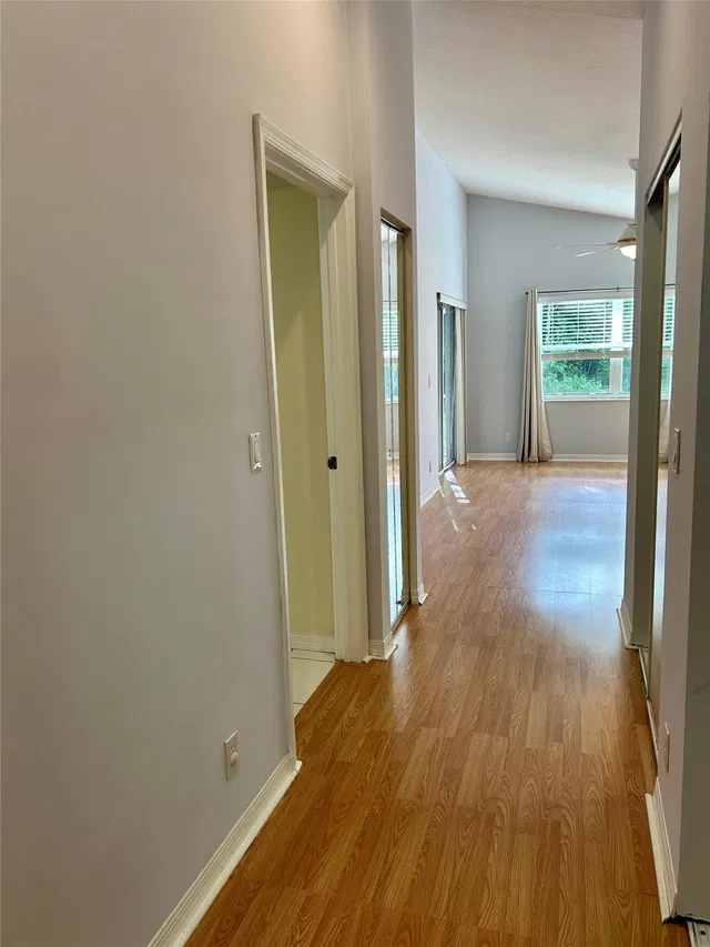 Residence photo 25