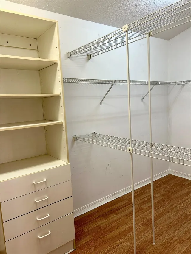 Residence photo 30