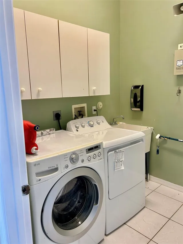 Residence photo 33