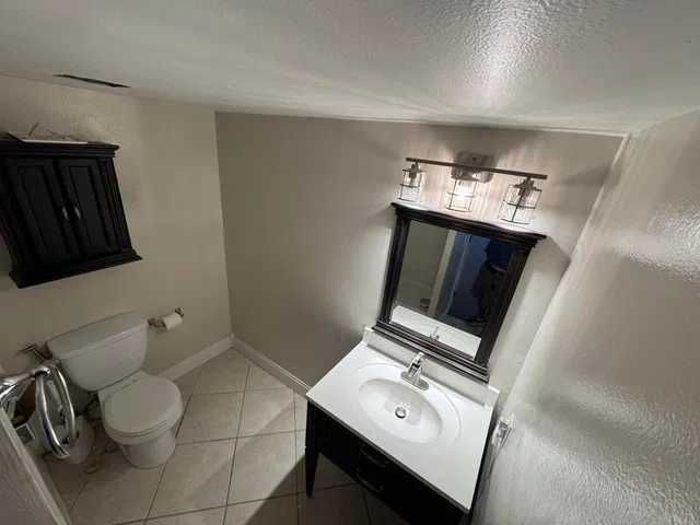  Unit 210 photo 22