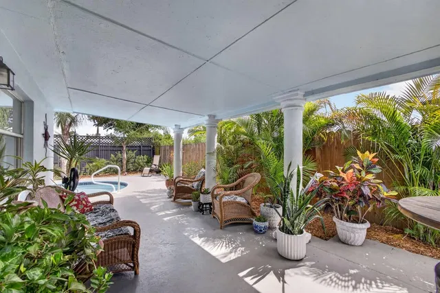 Residence photo 6