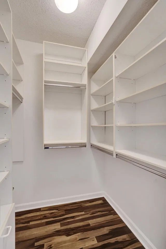 Unit 108 photo 18