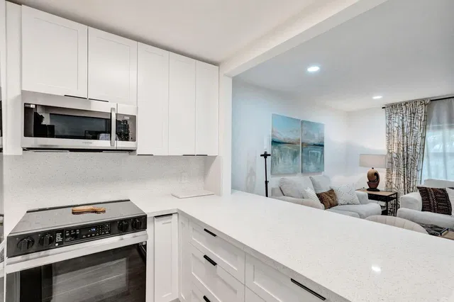 Residence photo 11