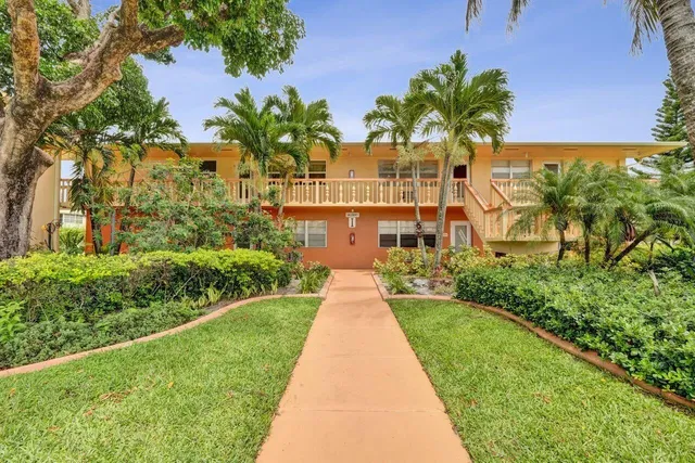 Residence photo 29