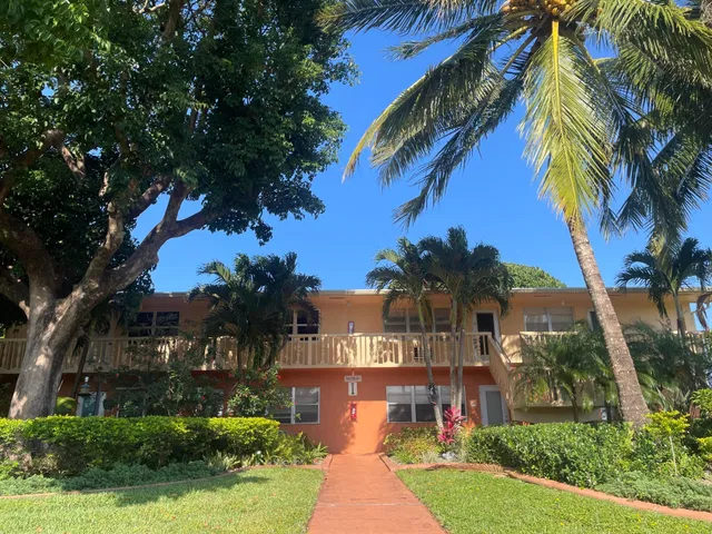 Residence photo 32