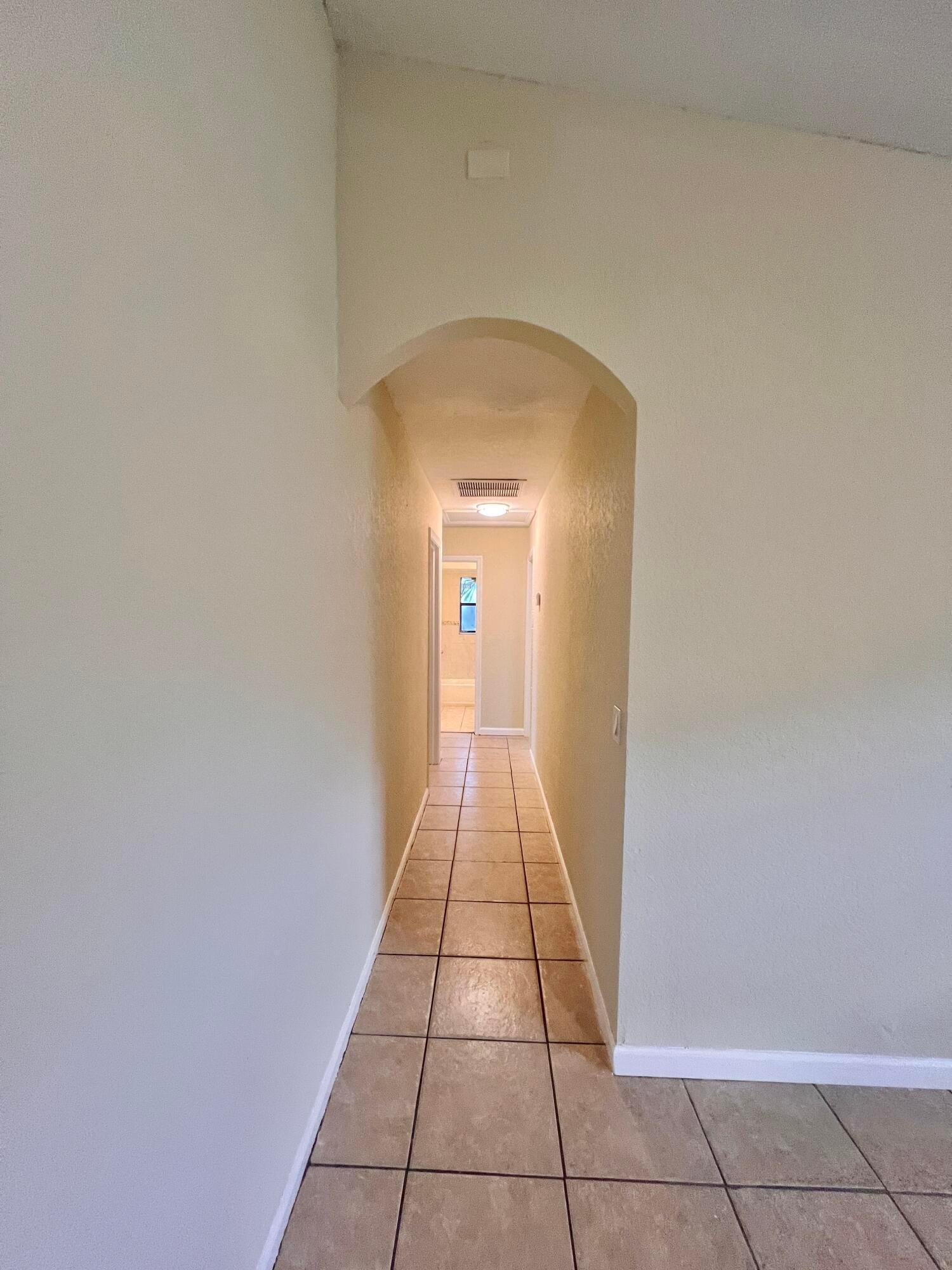  Residence photo 6