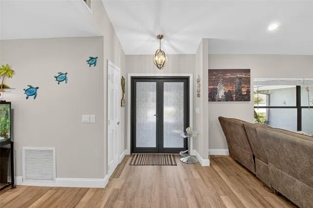 Residence photo 9