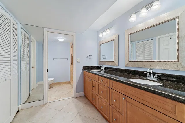 Unit 106 photo 15