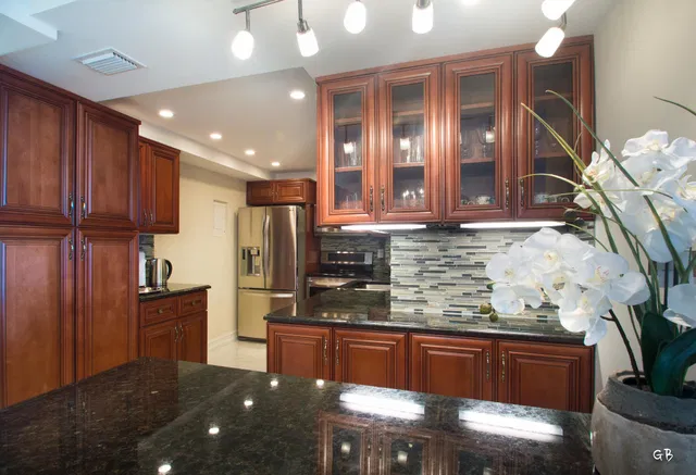 The Patrician of Palm Beach Unit 508 photo 6