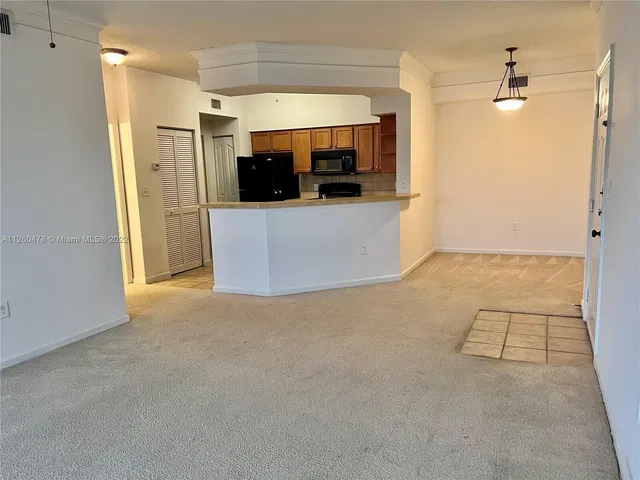 Unit 4305 photo 7