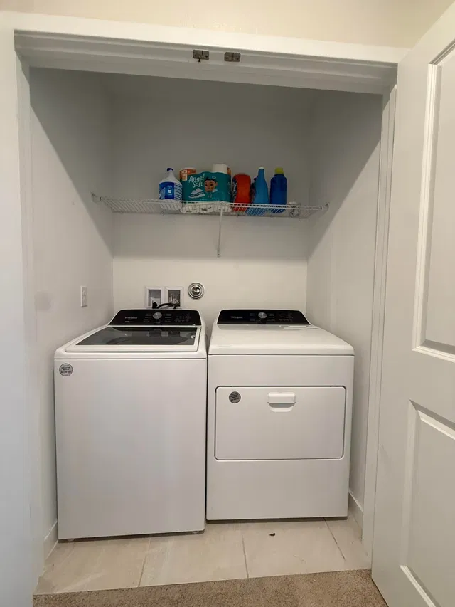  Residence photo 6