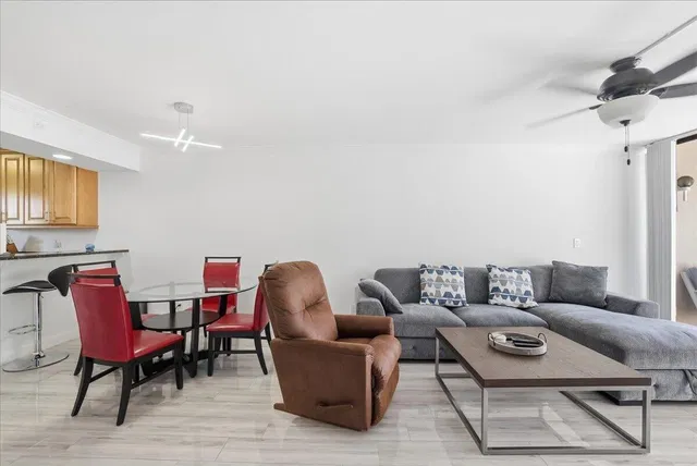 Boca Raton Unit 205 photo 9