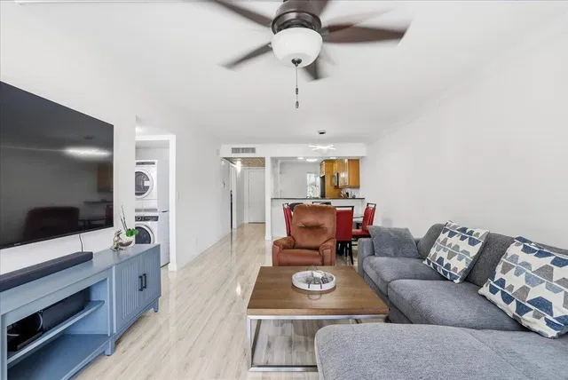 Boca Raton Unit 205 photo 11