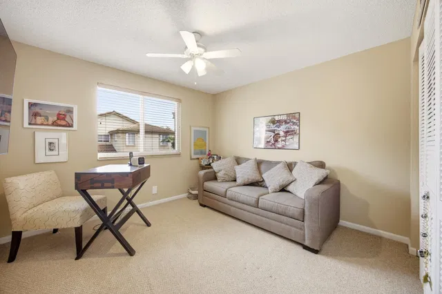 Residence photo 22
