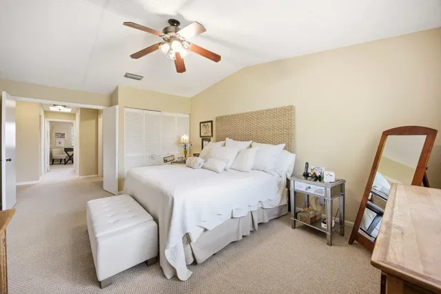 Residence photo 28