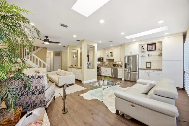 Residence photo 41