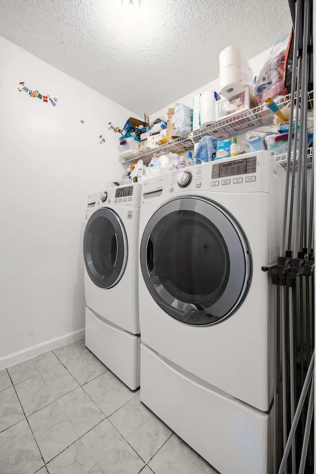 Residence photo 44