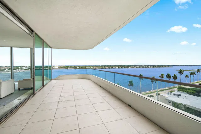 La Clara Palm Beach Unit 804 photo 12