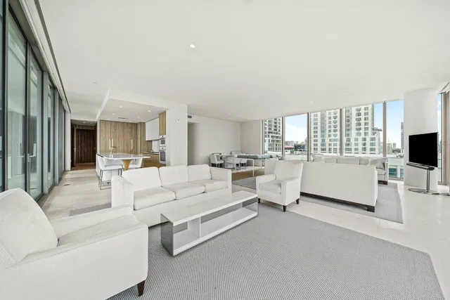La Clara Palm Beach Unit 804 photo 14