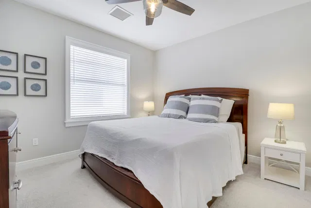 Residence photo 32