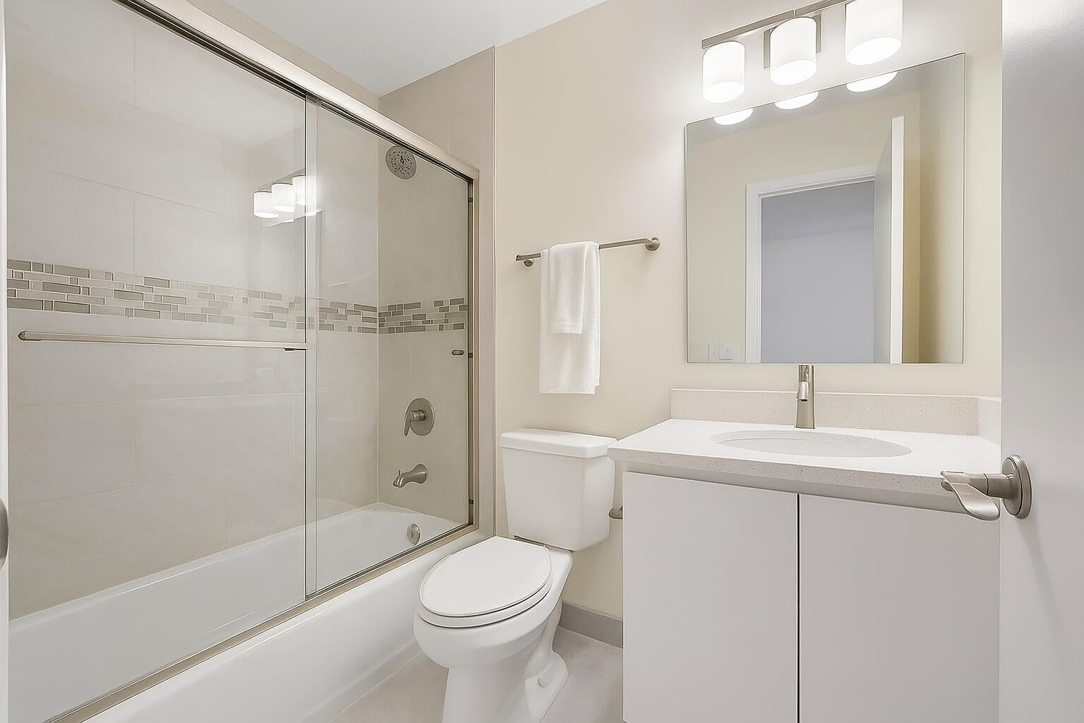 Unit 151 photo 6