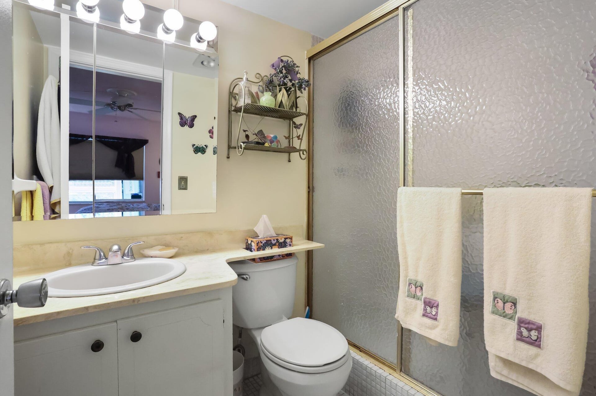 Unit 151 photo 18