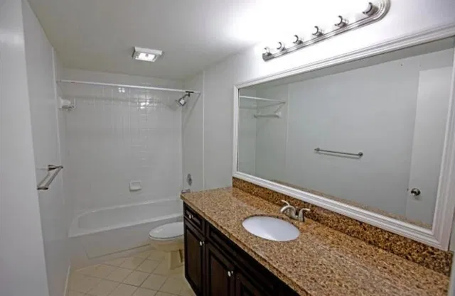 Residence photo 11