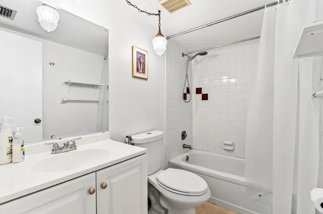 Unit 4040 photo 19