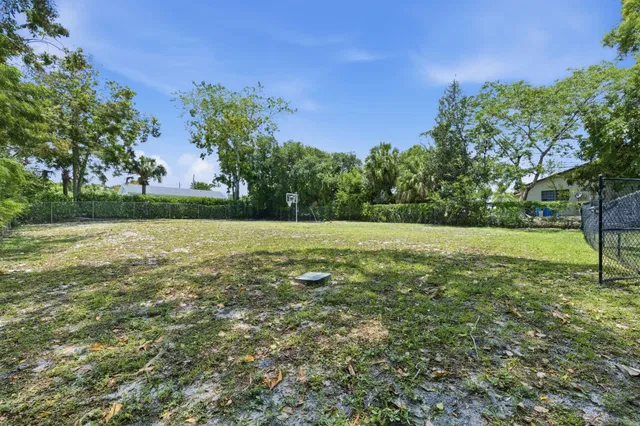 Residence photo 37